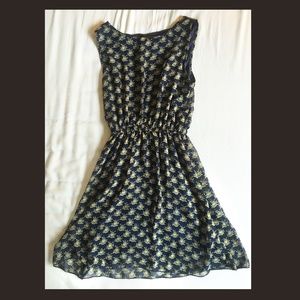 Light summer dress. Size M.
